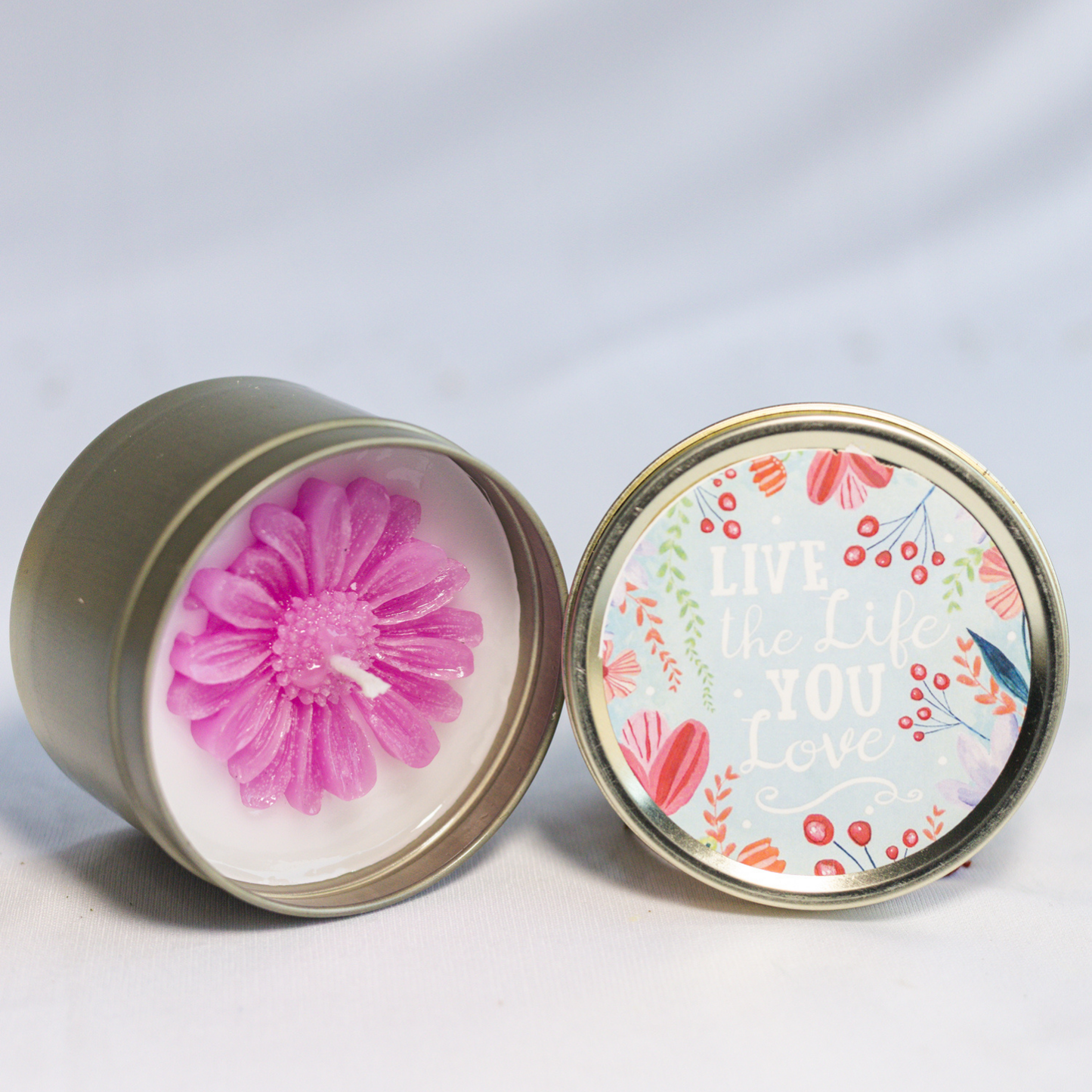 Gift Set of Lavender Scented Tin Candle & Potpourri in Jute Bag
