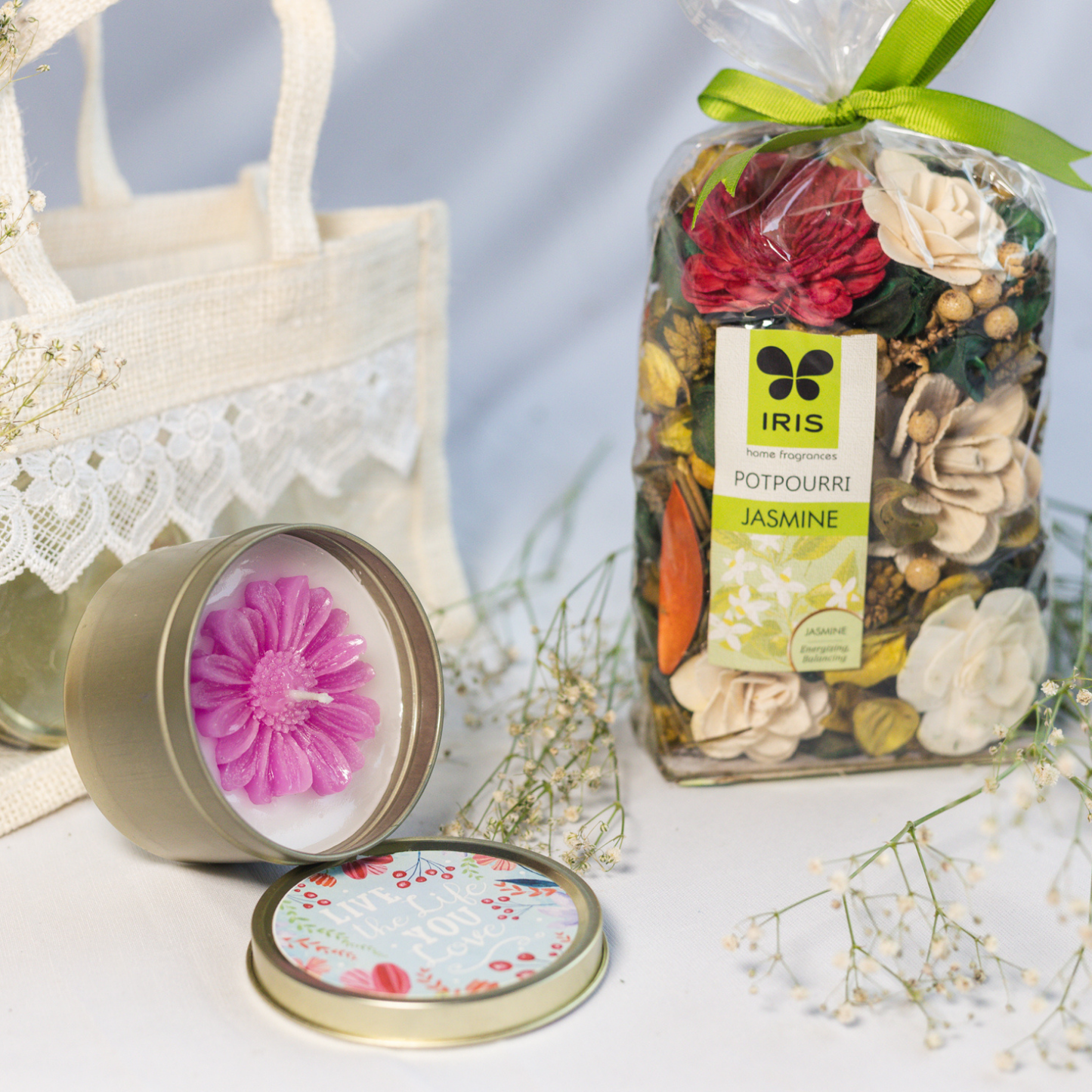 Gift Set of Lavender Scented Tin Candle & Potpourri in Jute Bag