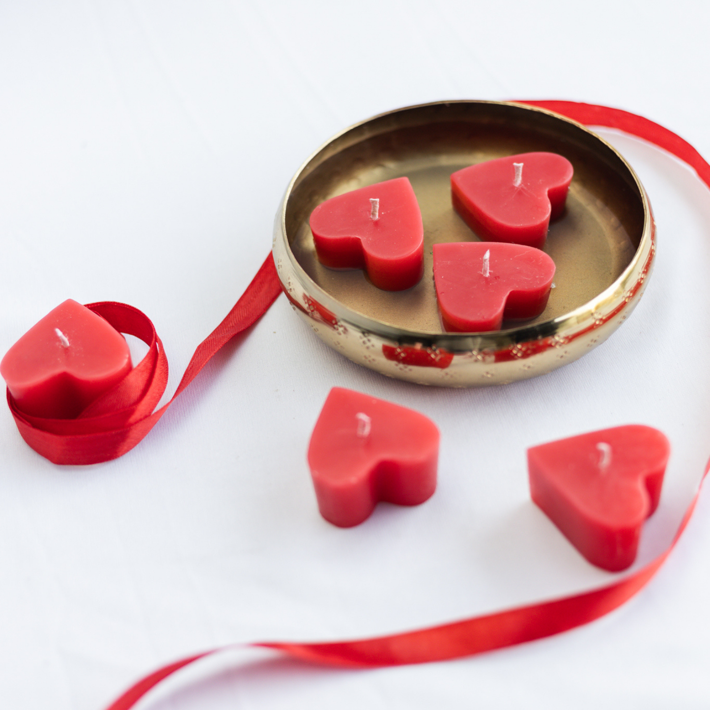 Set of 6 Red Heart Shape Floating Candles