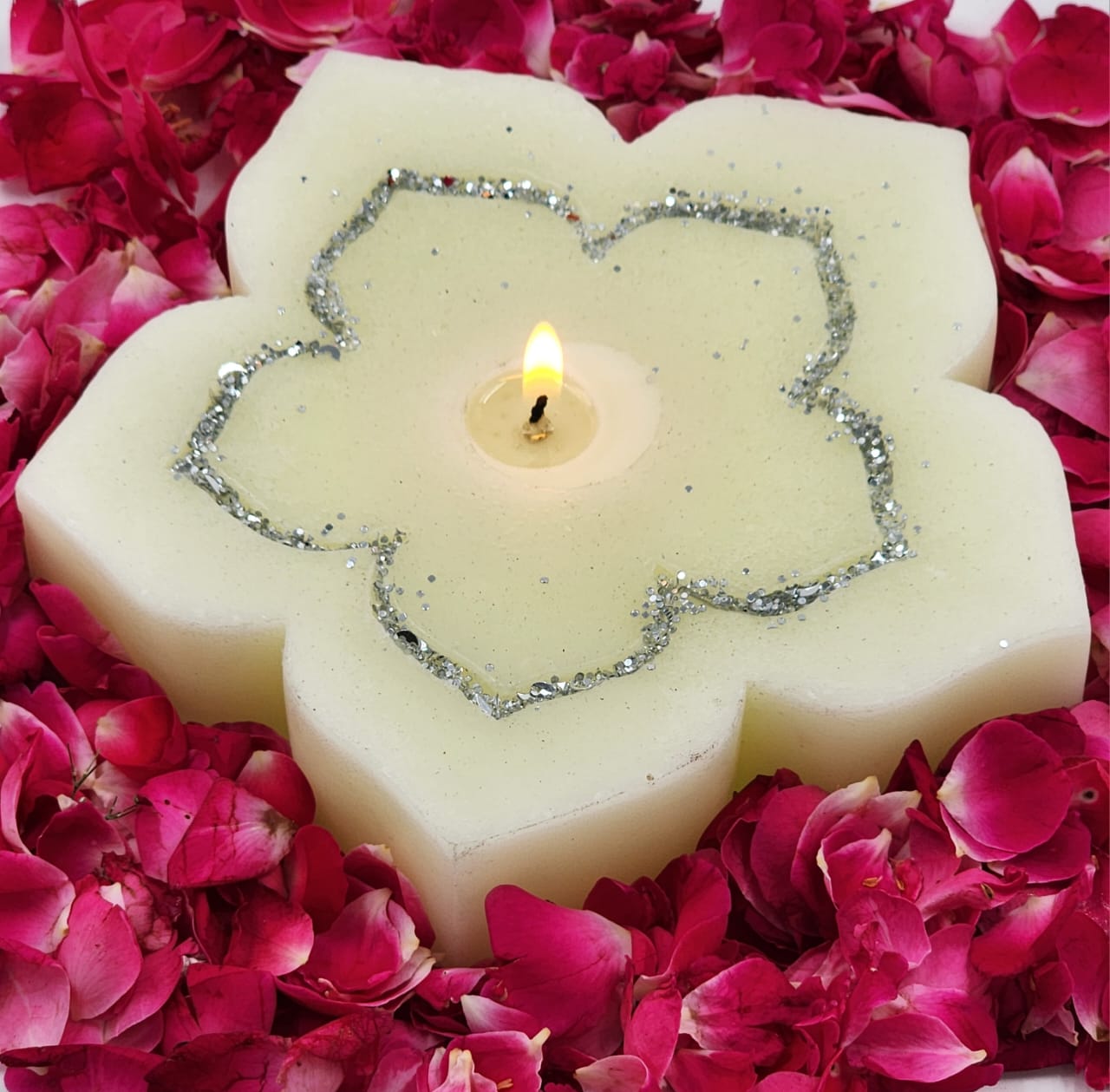 Blossom-The flower Candle