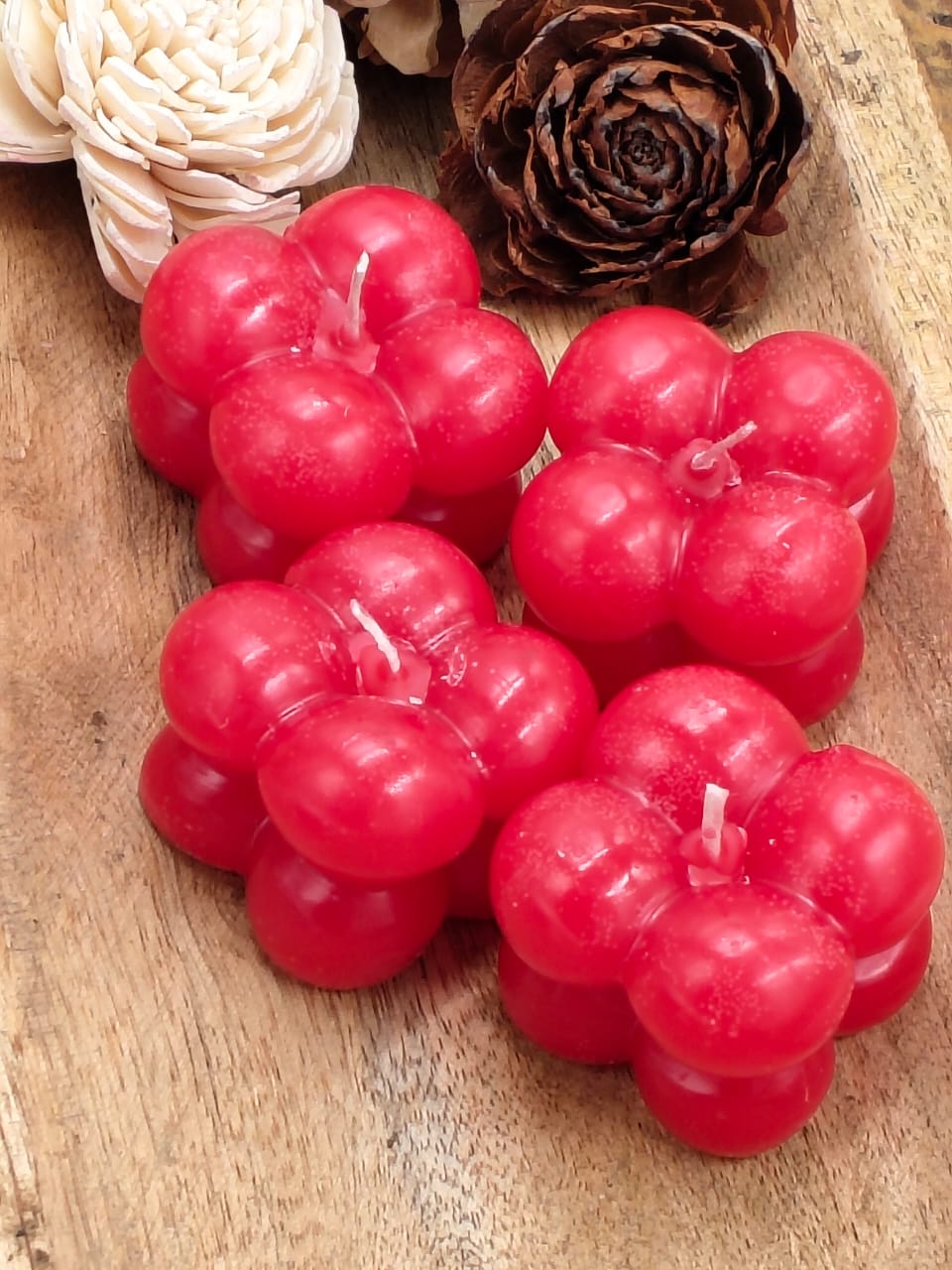 Set of 4 Scented small red Cube/Bubble Candles