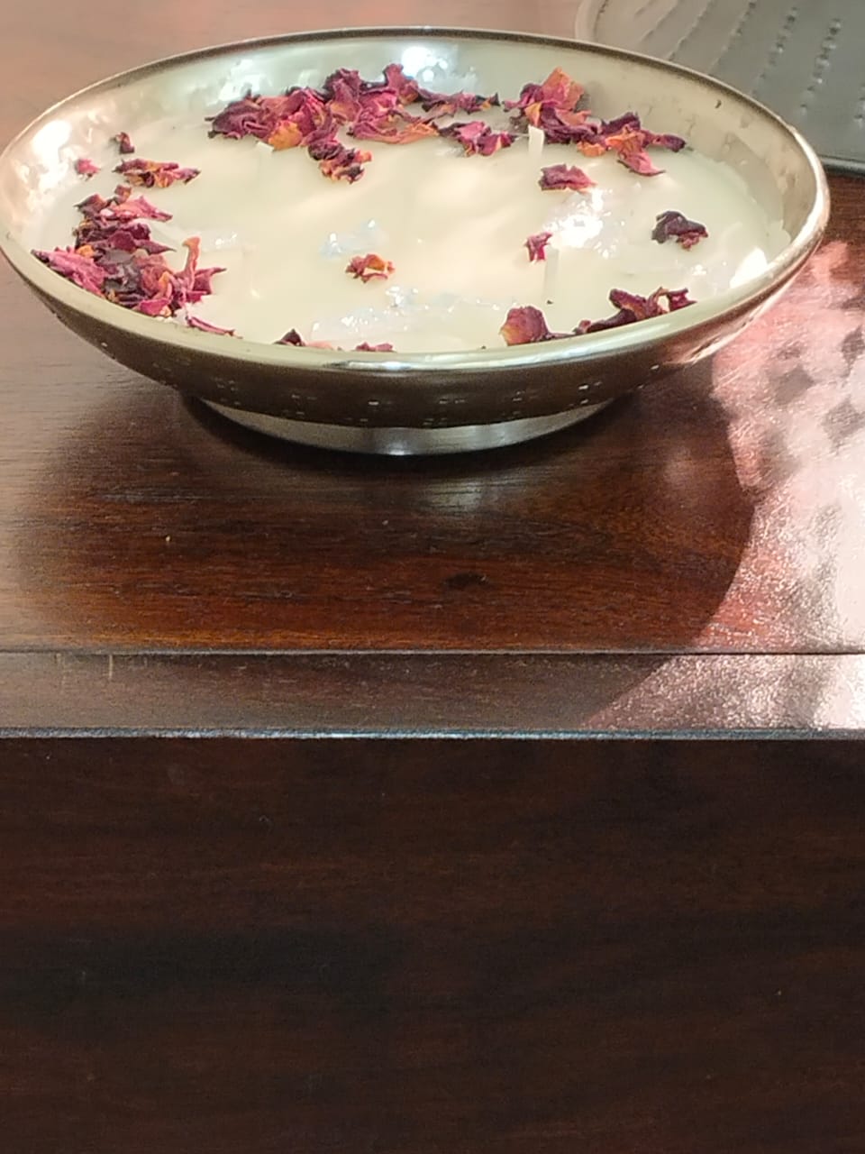Fragrant Silver Urli Candle