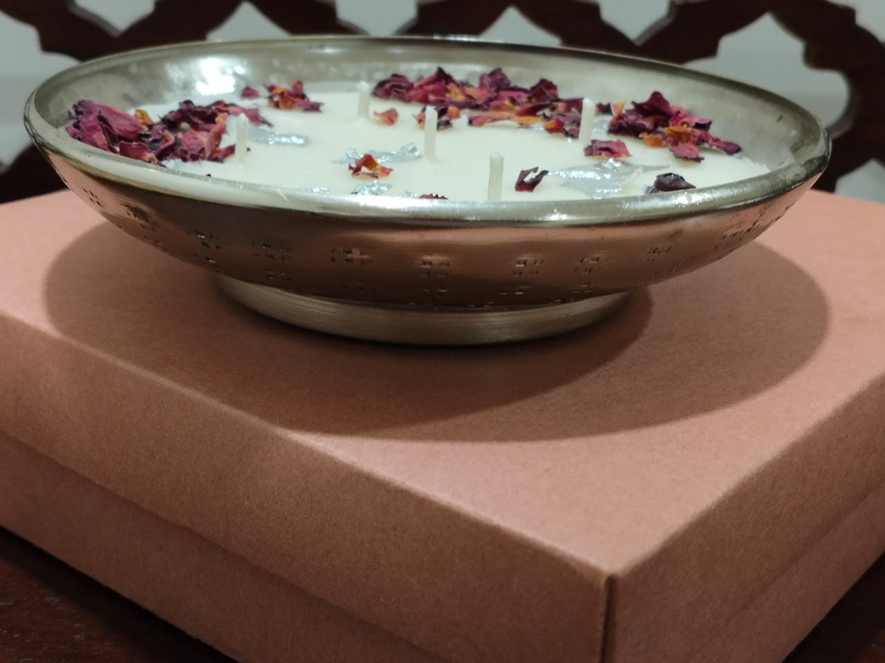 Fragrant Silver Urli Candle