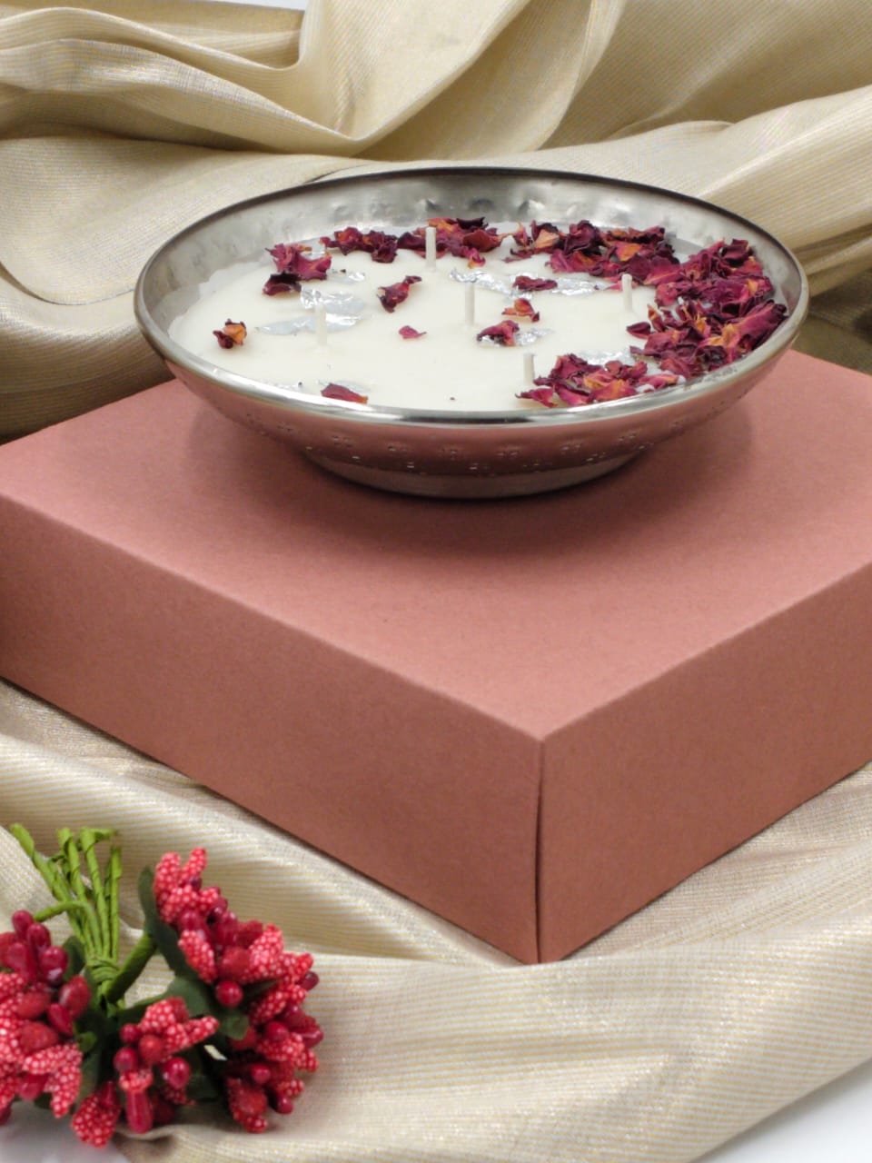 Fragrant Silver Urli Candle