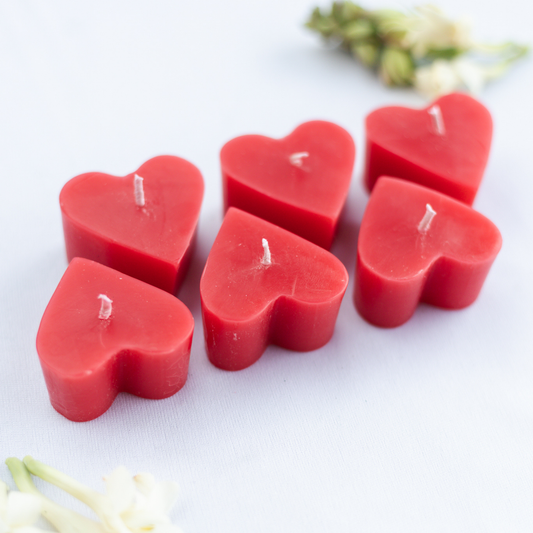 Set of 6 Red Heart Shape Floating Candles