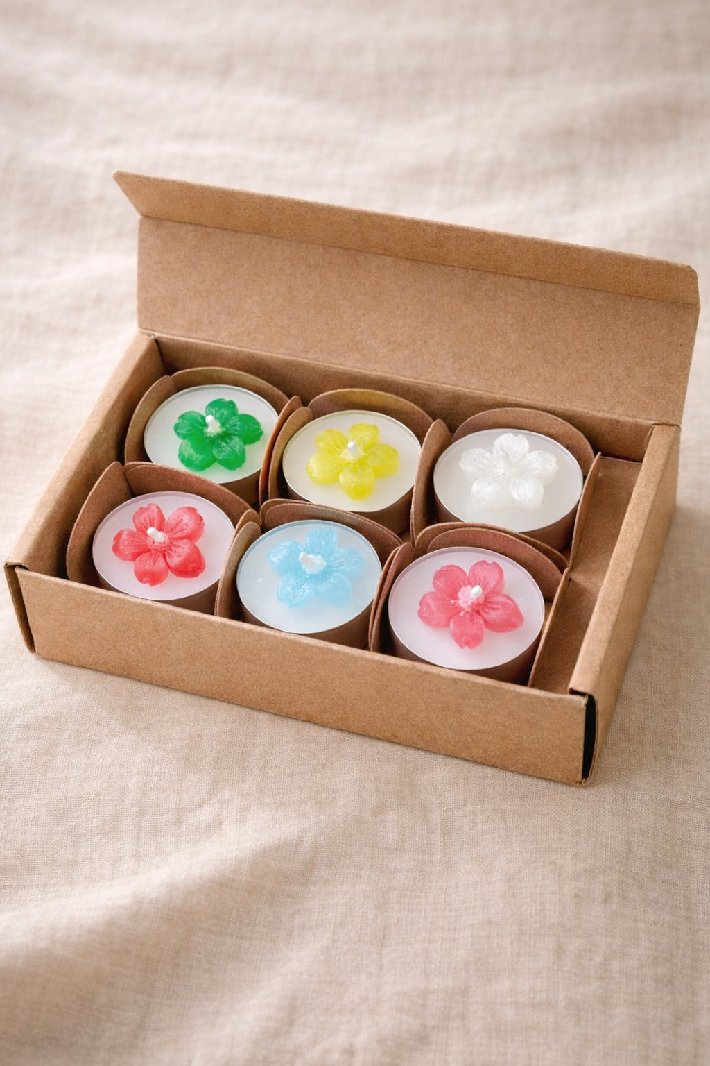 Set Of 6 Scented Floral Maxi  T Lights