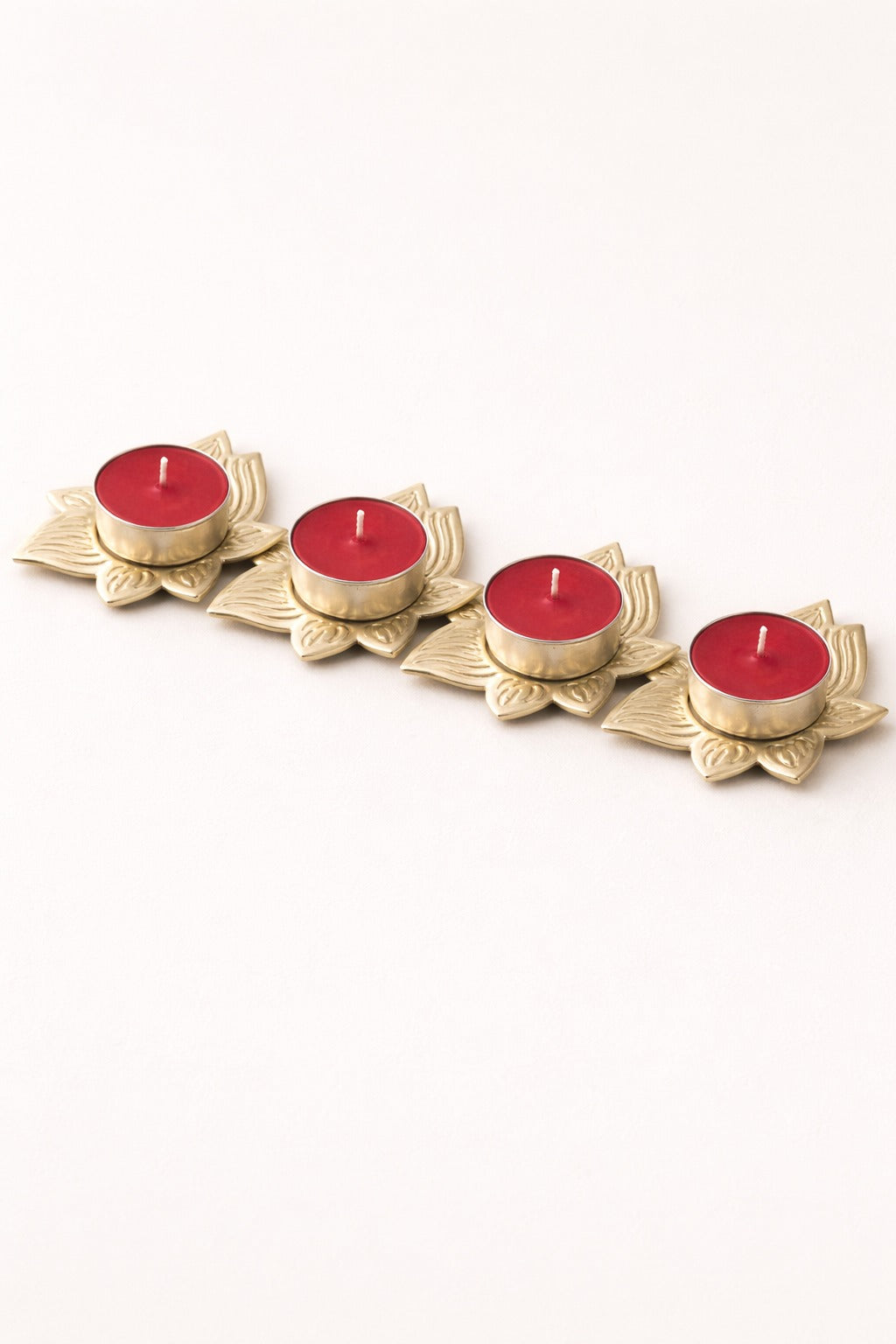 Set of 4 Metallic  Lotus T lite Holders